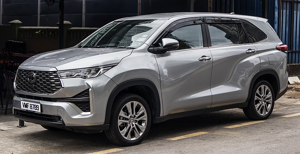 Safe Chauffeur-Driven SUVs & Tempo Travellers - MJ Car Rentals