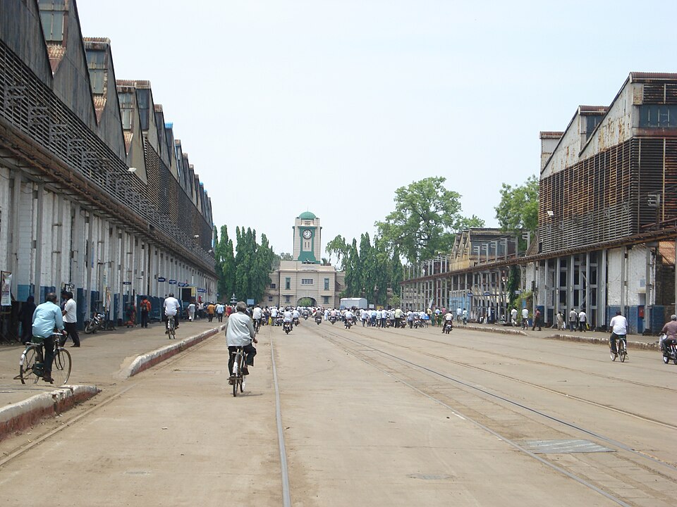 Book Trichy Railway Station Taxi - MJ Car Rentals