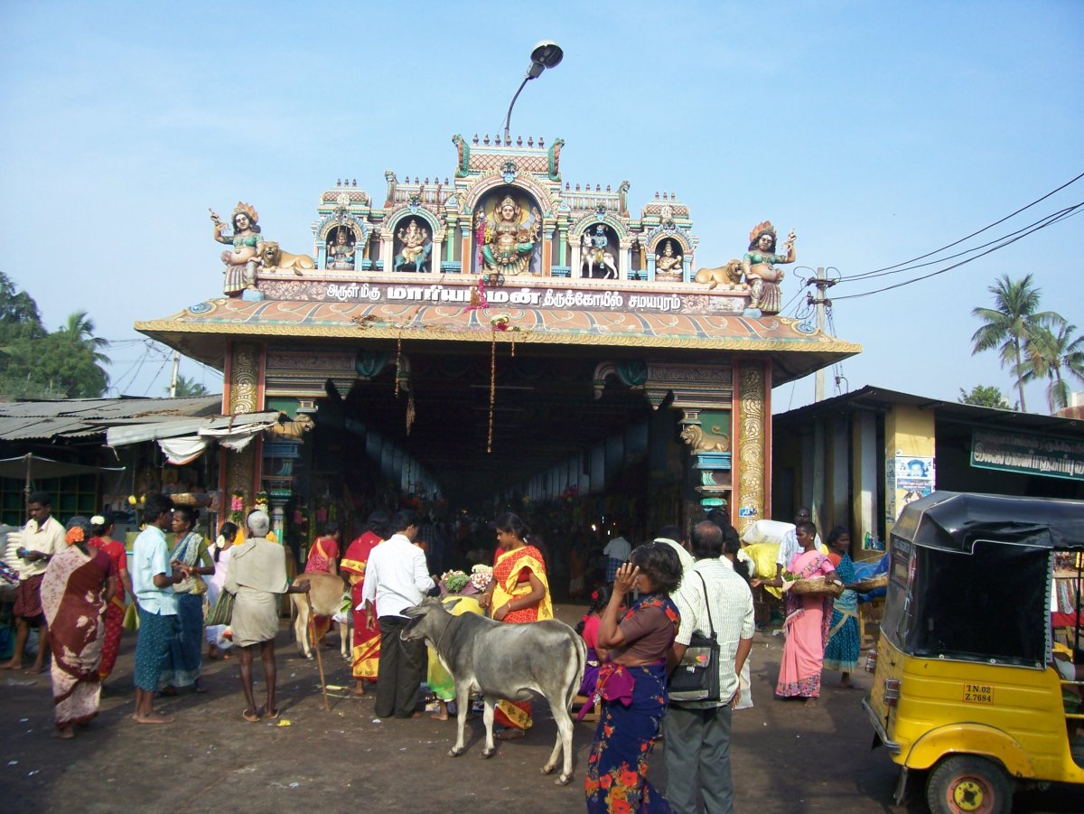 Samayapuram Mariamman Temple Entrance and Gopuram
