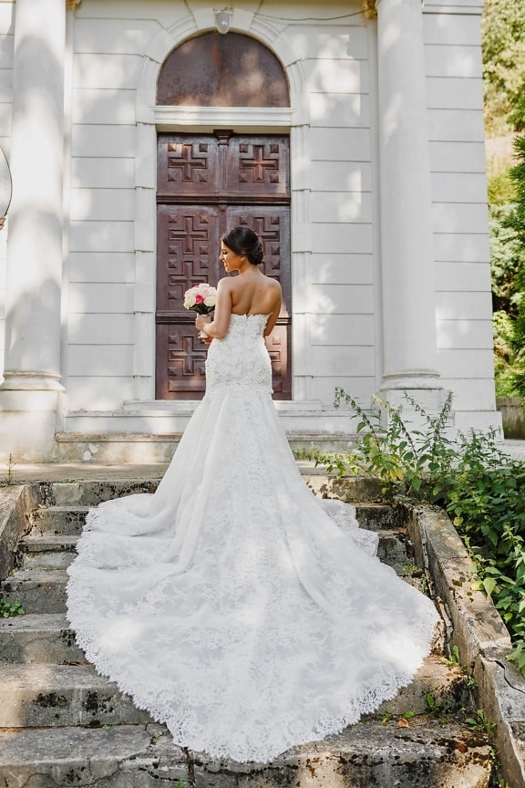 Decorated Luxury Wedding Cars & Sedans - MJ Car Rentals